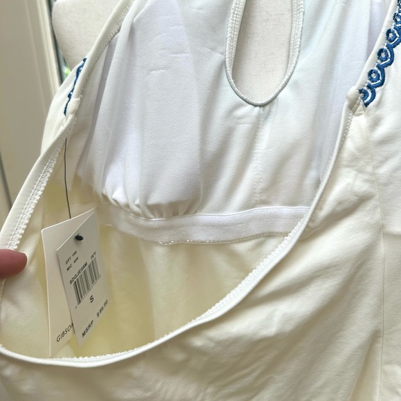Gibson Latimer S NWT Gorgeous Embroidered White One-Piece Tie Neck Swimsuit - Picture 9 of 12